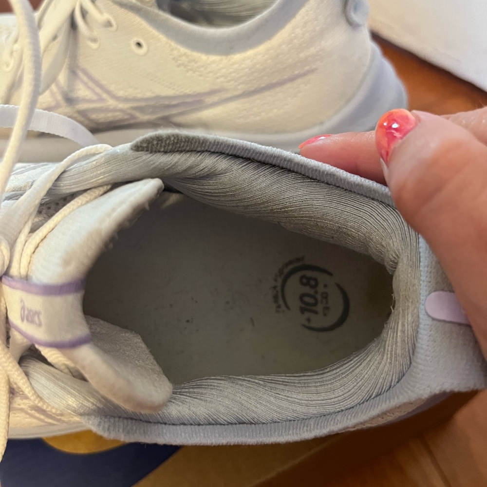 Asics Gel Nimbus Size 8.5 - image 5